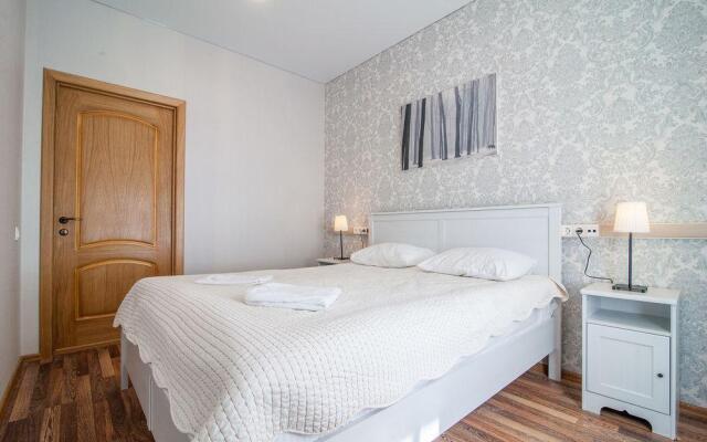 PiterStay Nevskiy 170