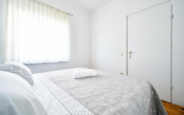 Apartments Martom