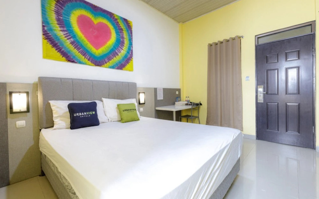 Urbanview Hotel Delima 101 Syariah – Guest Rooms – Serang