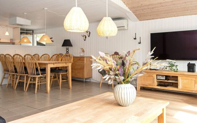8 Person Holiday Home in Hemmet