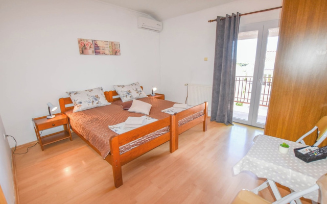Rooms Oak Tree