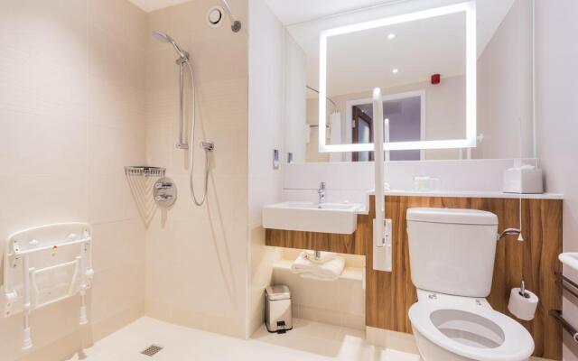 Courtyard by Marriott Glasgow Airport