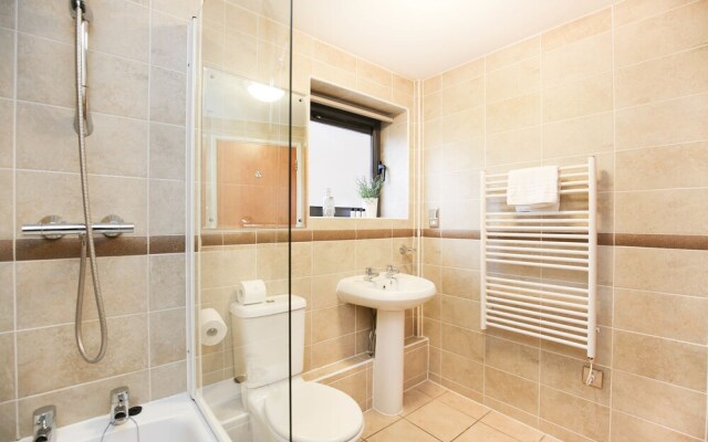 Baltic Quay Apartments Week2Week