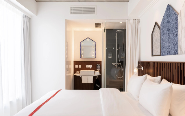 Ruby Zoe Hotel London