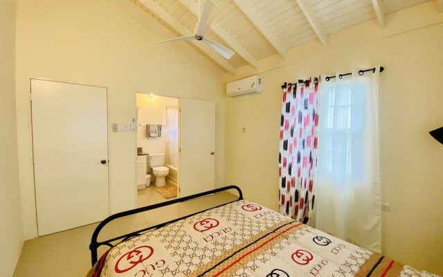 Jhadano Villa 3BR Pool Shuttle 3 Mins to Beach