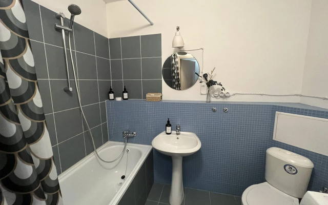 Апартаменты на бульваре Александра Грина 1