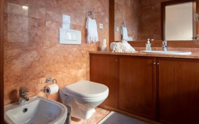 Apartament em condominio com Piscina