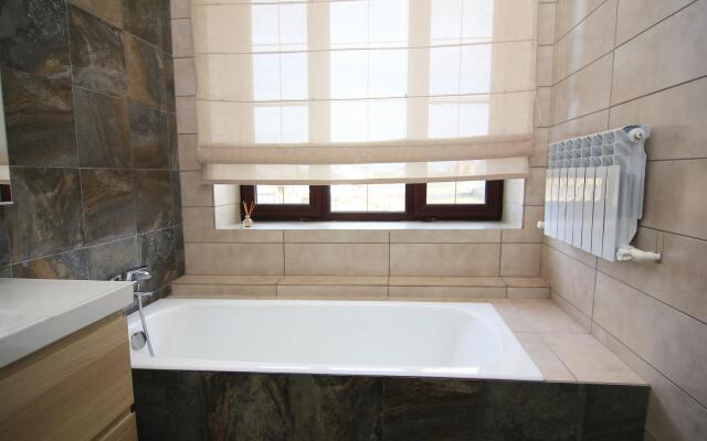 Семейный Коттедж