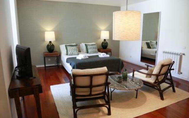 Lovelystay - Chiado 3Bedroom Wonder