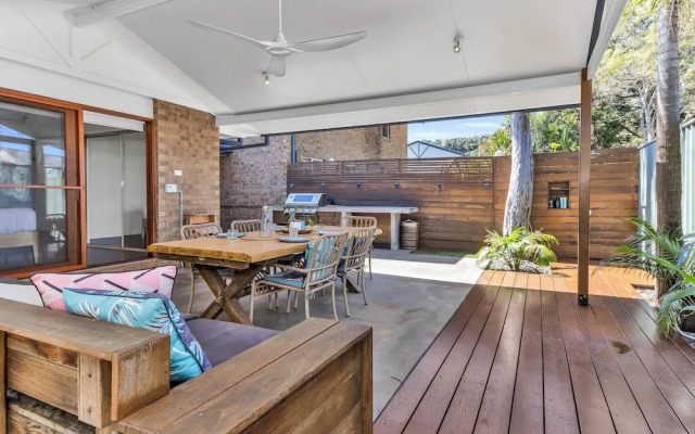Kirra Shores Coastal Hideaway