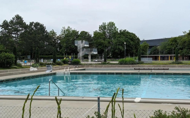 Evi's Home Hotel & Apartments