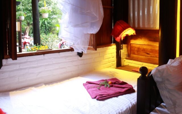 Golden Lantern Homestay Hoi An
