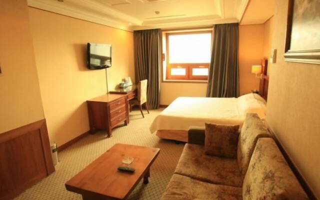 Palace Tourist Hotel