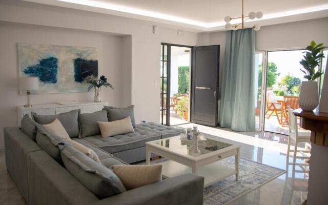 Spacious apartment in a quite area near Rethymno