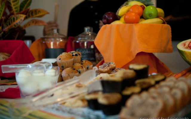 Almond Tree Inn Hotel - Adults Only