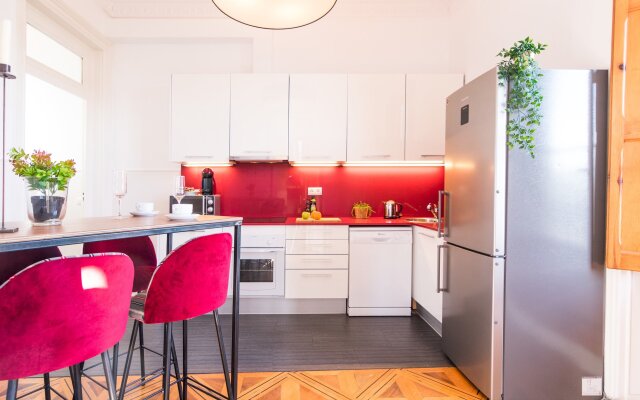 Miró in Barcelona with 2 bedrooms and 2 bathrooms