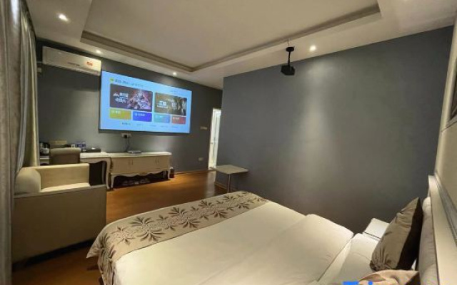 Scenic Hotel (Guilin Dongxi Lane University of Technology)