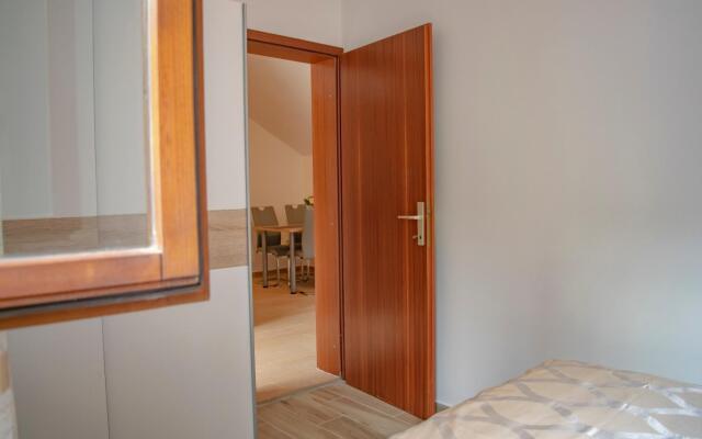 Daira - Great Location - A3