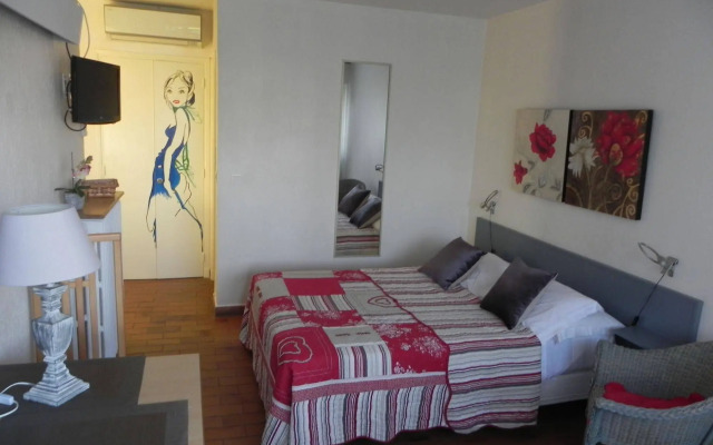Motel Capsol