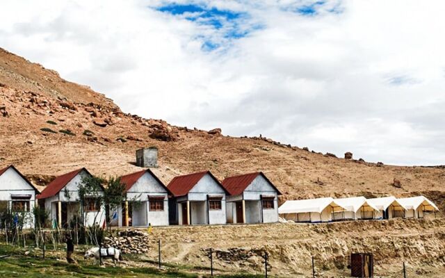 Tsomoriri Camp And Resort