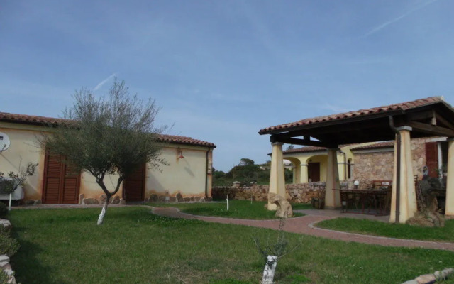 Ville e Appartamenti Baia Sant'Anna