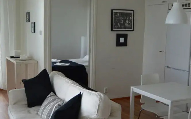 Airport Apartments