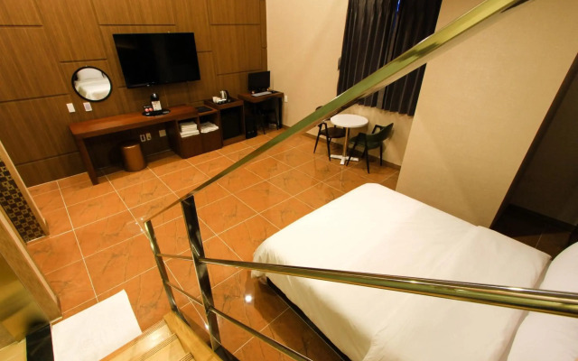 The King Hotel