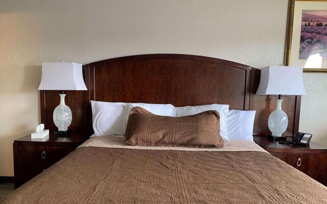 Four Corners Inn