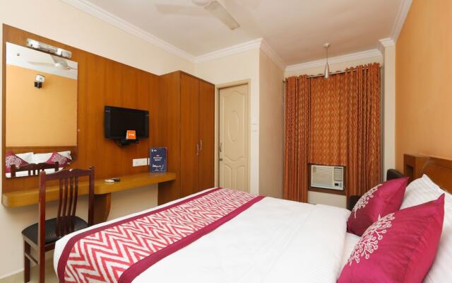OYO 15963 City Manor
