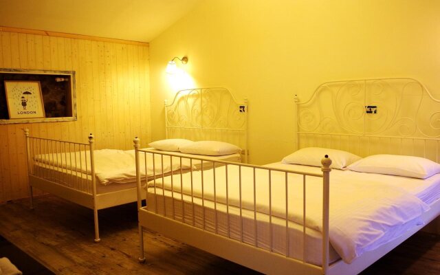 Sunnyrain Bed And Breakfast