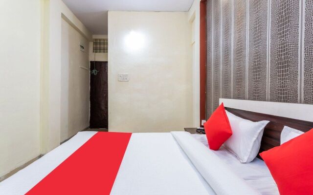 Oyo 29919 Hotel Darshan Shree