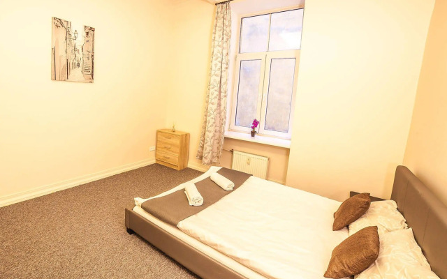 Mosaic Center Apartments