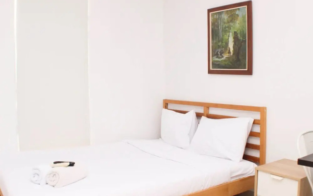 Elegant Studio At Azalea Suites Apartment