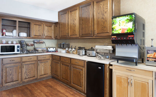 Baymont Inn & Suites Tullahoma