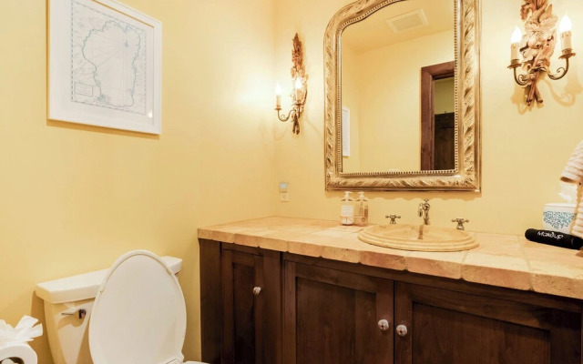 Star Haven Retreat 5 BDR Stunner!