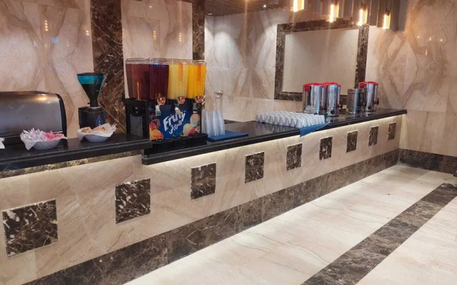 Sirena Beach Resort  Spa