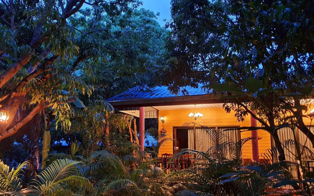 Warakorn Baansuan - Amphawa