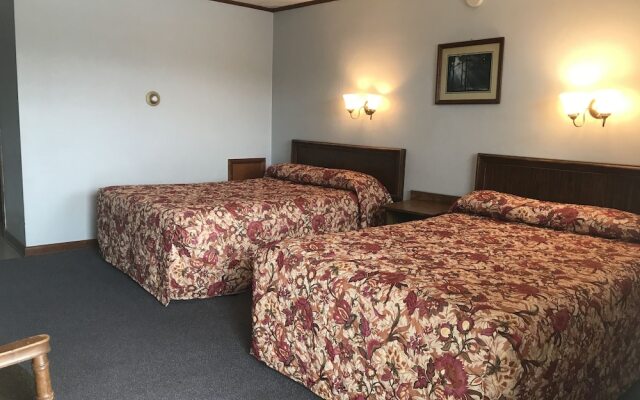 Colonial Hotel-Motel