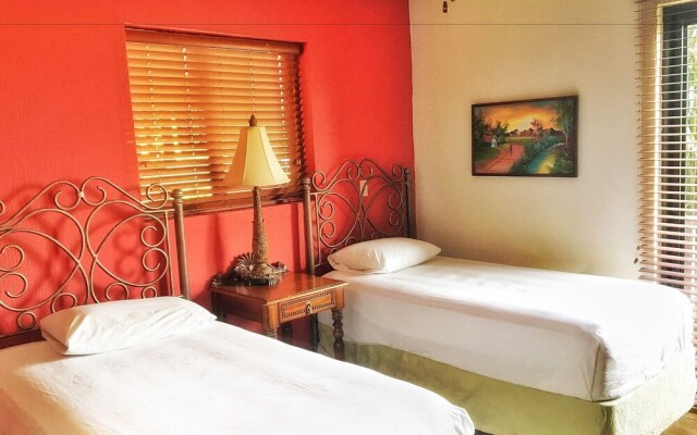 Granada Supreme Grand Royalty Suite 121