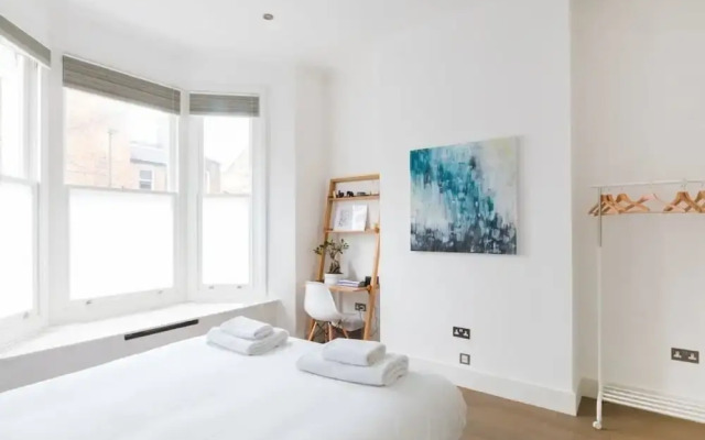 Modern stylish and luxurious 1 bed flat