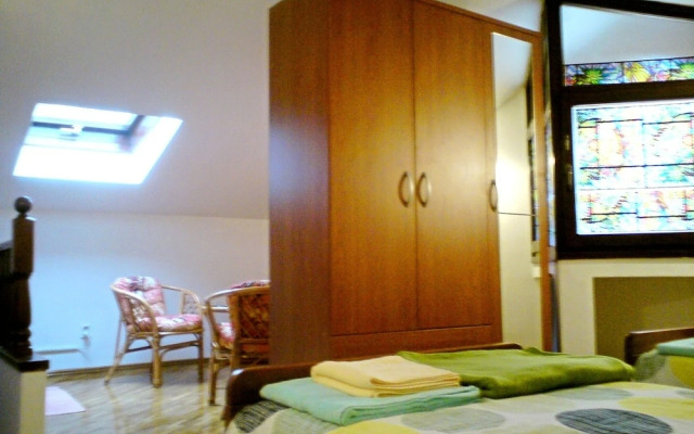 Holiday House for Four Persons With two Bedrooms