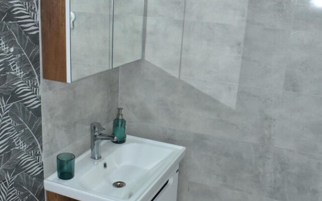 Modern Apartment Near Beach in Muratpasa