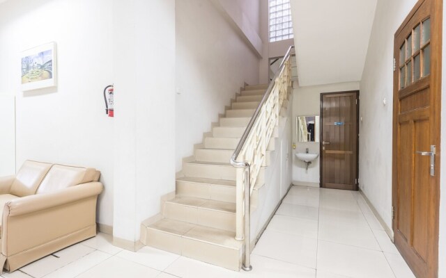 Airy Regol Lengkong Besar 62 Bandung