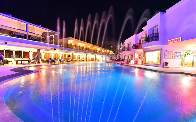 Tropicana Beach Hotel