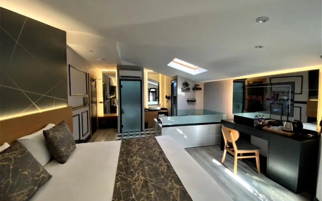 Confores Hotel