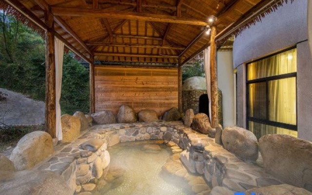 Summer Starry Sky Pool Thousand Acre Garden Hot Spring Resort Villa – Outside – Huzhou