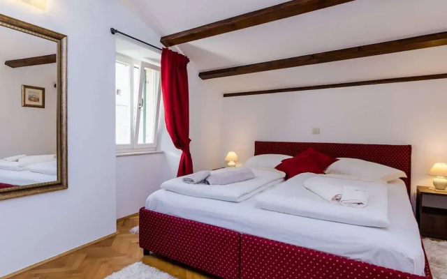 Apartment Maru Prestige - Comfort Duplex Two Bedroom Apartment