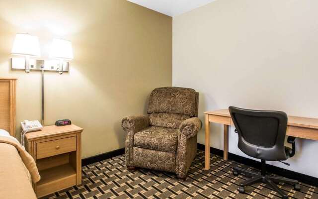 Quality Inn Mauston I-90