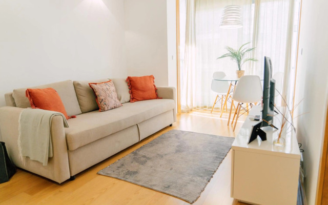 Oporto Yellow Apartments