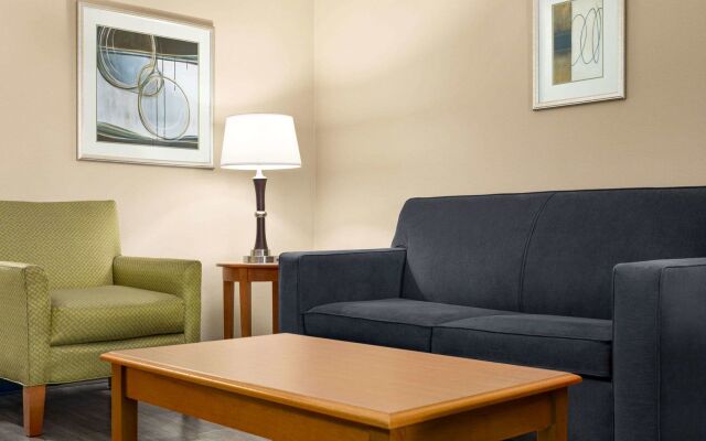 Spark by Hilton Savannah South I-95